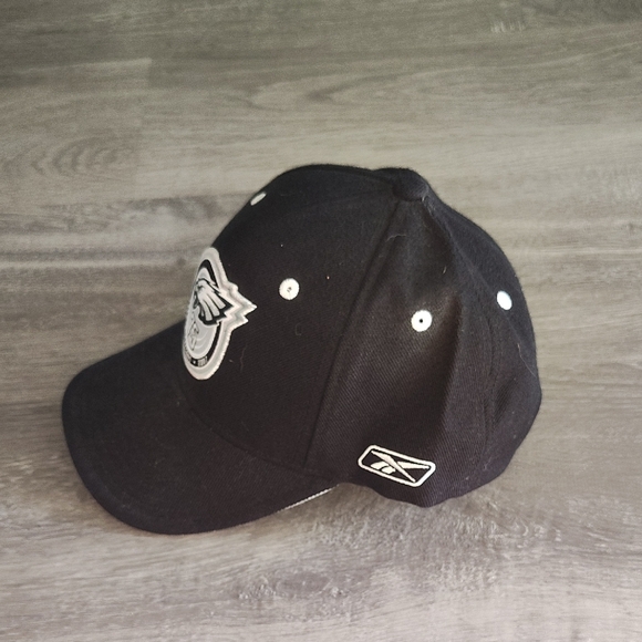 Black Philadelpjia Eagles 75th Anniversary Cap - Picture 4 of 7